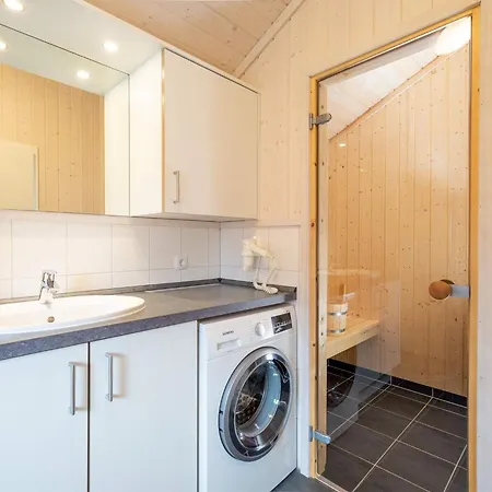Modern Spa-style With Sauna بيت للعطل